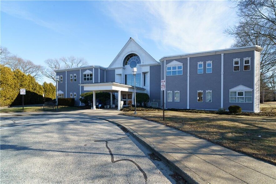 Building Photo - 215 Toll Gate Rd