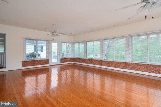 Building Photo - 15321 FALLS