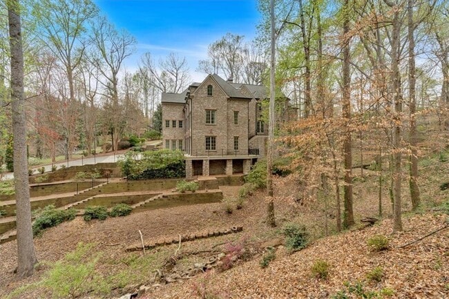 Building Photo - 115 Mount Paran Ridge