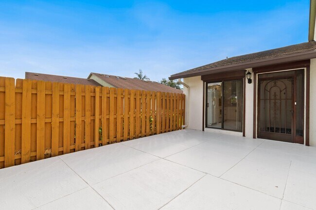 Building Photo - 3830 Coco Loba Ln