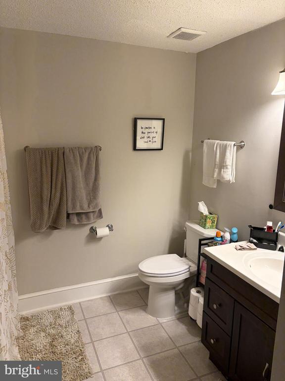 Building Photo - 20979 Timber Ridge Terrace