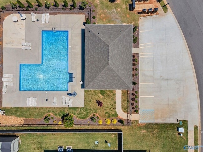 Building Photo - 147 Ivy Vine Dr