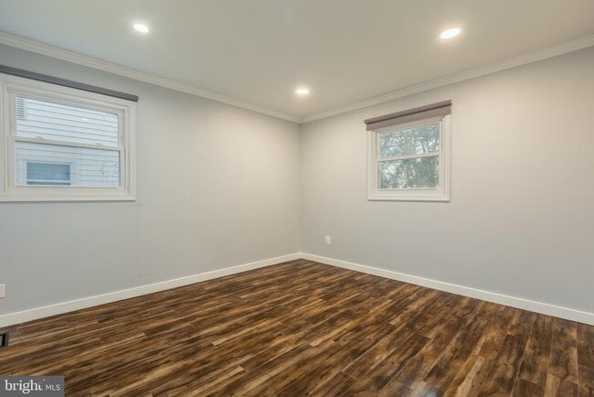 Building Photo - 1959 Lewis Ave