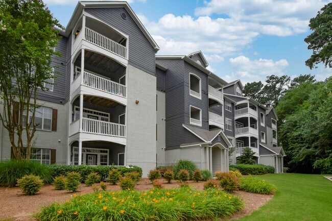 Building Photo - Sugarloaf Crossing