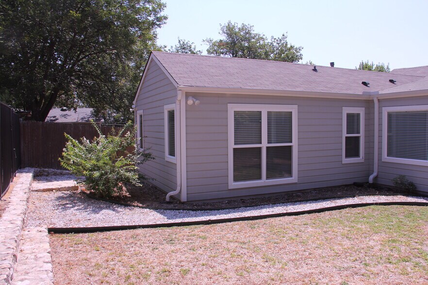 Master bedroom addition - 3716 Collinwood Ave
