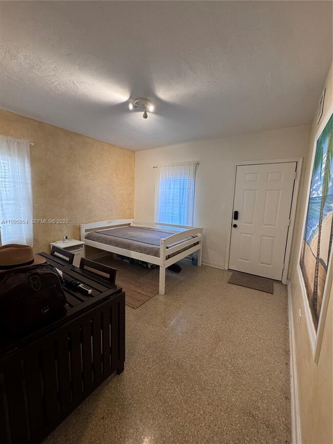 Building Photo - 510 76th St