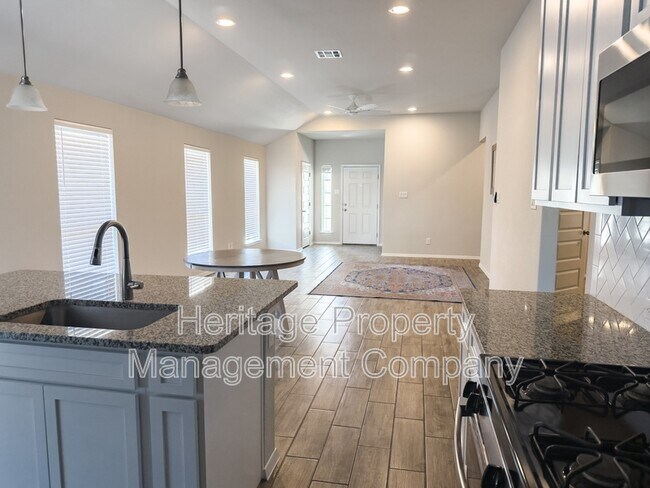Building Photo - 139 Lyndon Dr