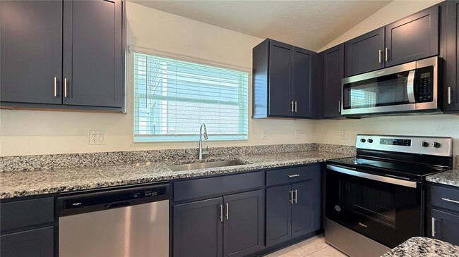 Building Photo - 539 Preserve Pointe Blvd