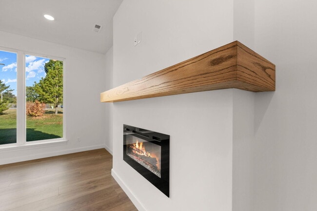 Building Photo - 5663 Ralph Dobbs Way