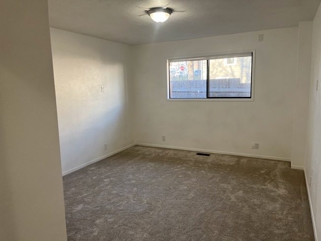 Building Photo - 616 S Harrison St