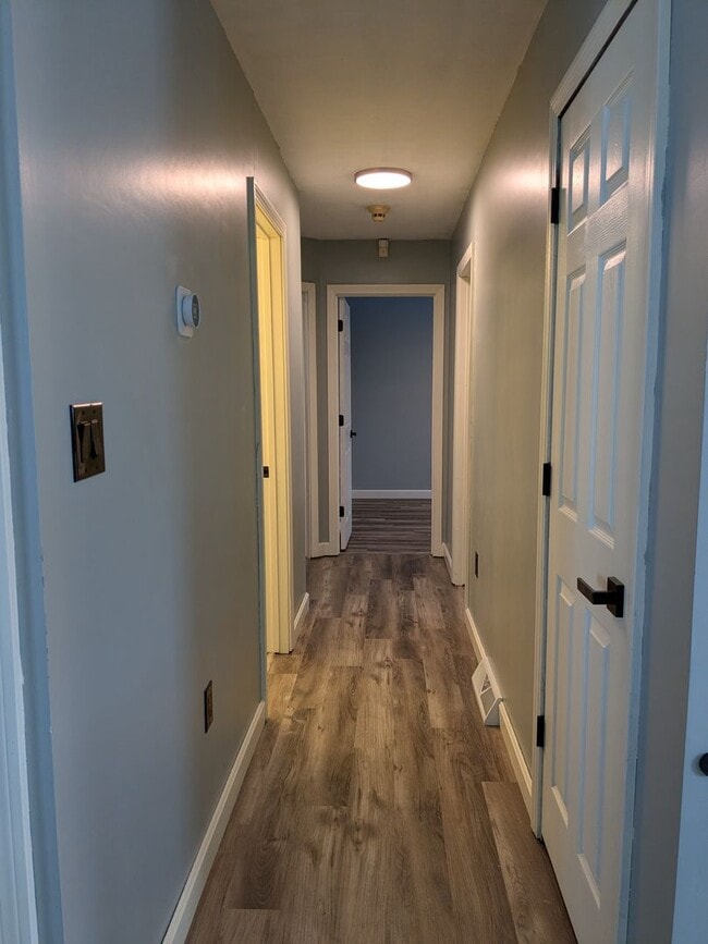 Building Photo - 3 bedroom 2.5 bathroom single family home in Chippewa Township