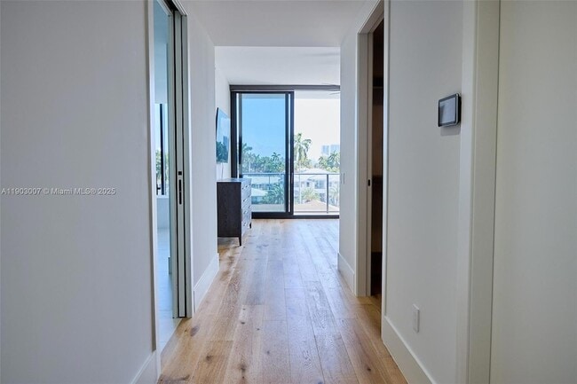 Building Photo - 160 Isle of Venice Dr