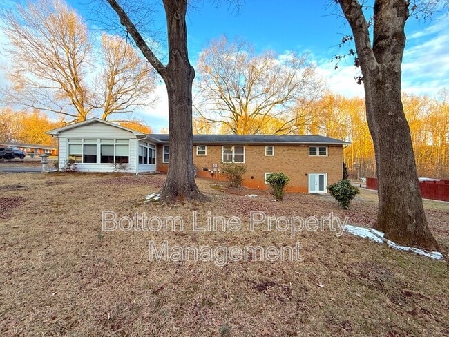 Building Photo - 9419 Brenda Ann Rd