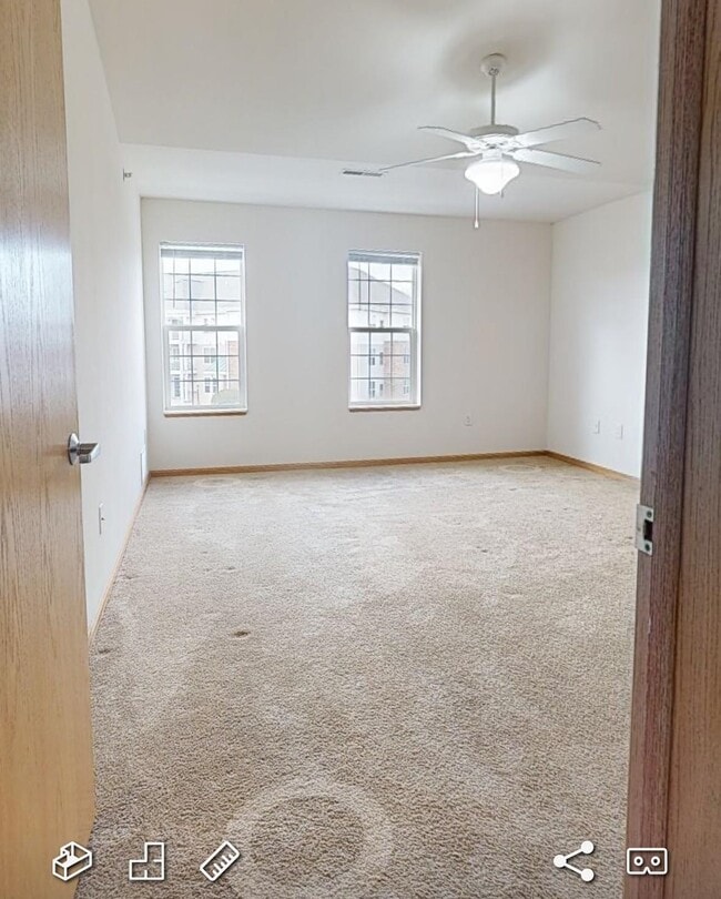 Building Photo - 732 Bear Claw Way