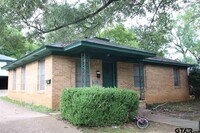 Building Photo - 420 E Hudson St