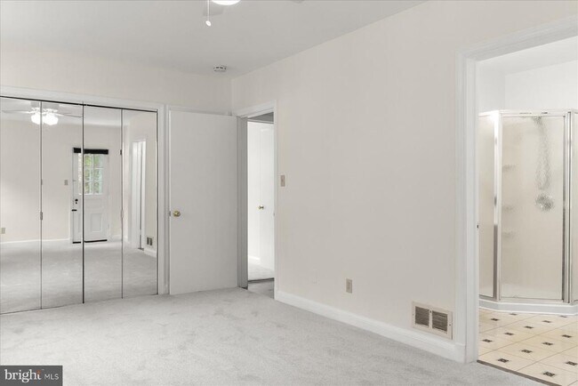 Building Photo - 2925 Kanawha St NW