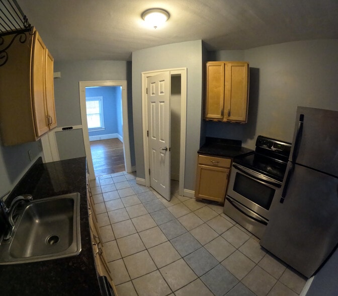 Building Photo - 1652 Hillcrest Rd