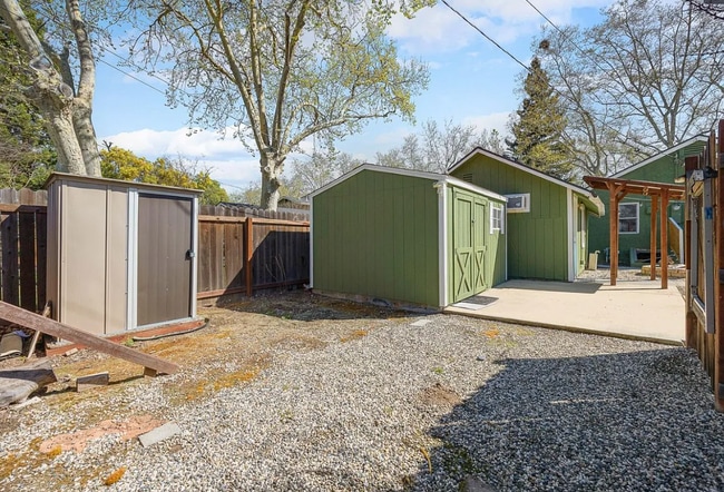 Building Photo - 128 Irene Ave