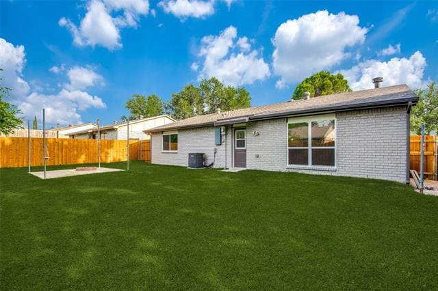 Building Photo - 521 Windsor Dr