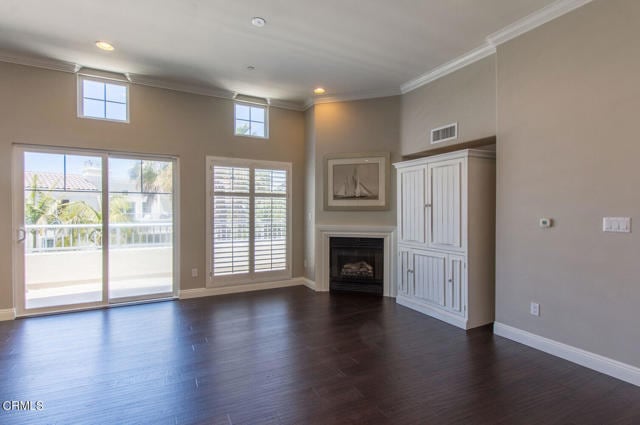 Building Photo - 4390 Tradewinds Dr