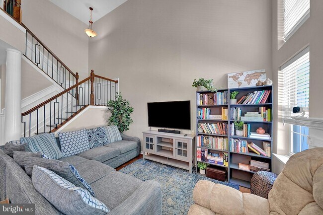 Building Photo - 307 Bollen Ct
