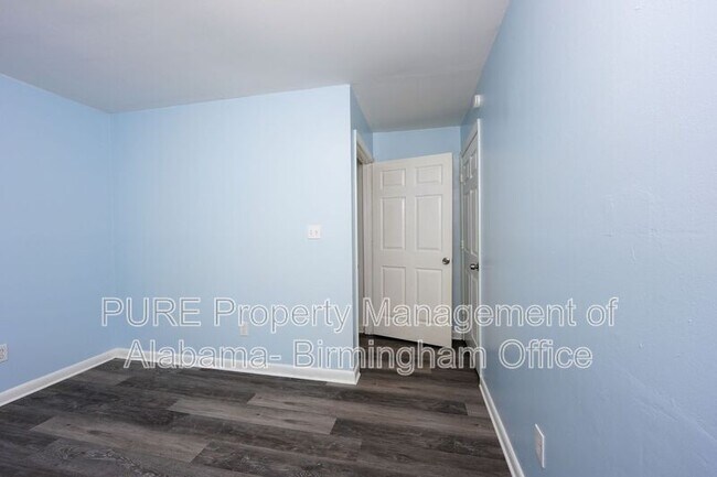 Building Photo - 621 Bell Ave