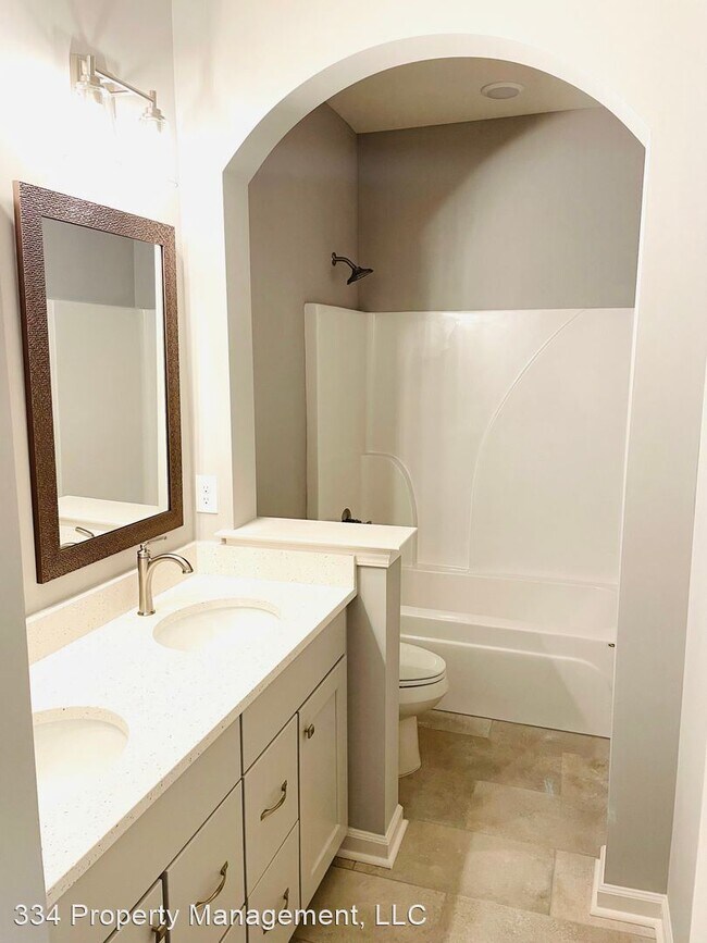 Building Photo - 4 br, 2 bath House - 813 Hedgefield Way