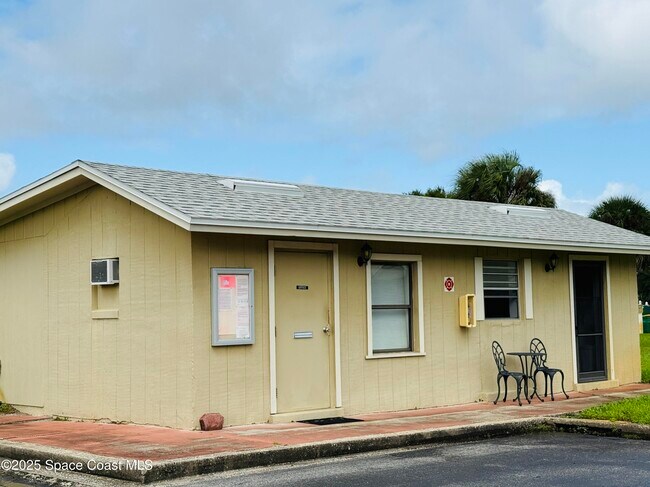 Building Photo - 4304 London Town Rd