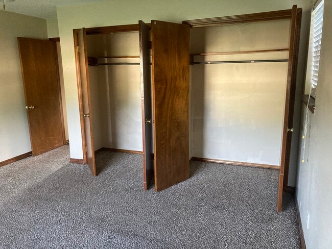 Building Photo - 707 N 1st St