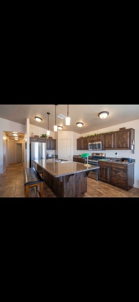 Building Photo - 3011 E Crimson Ridge Dr