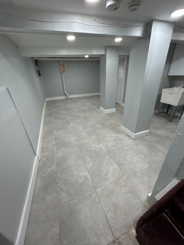 Building Photo - 115 Grant Ave