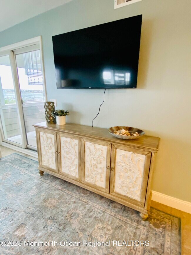 Building Photo - 438 NJ-35