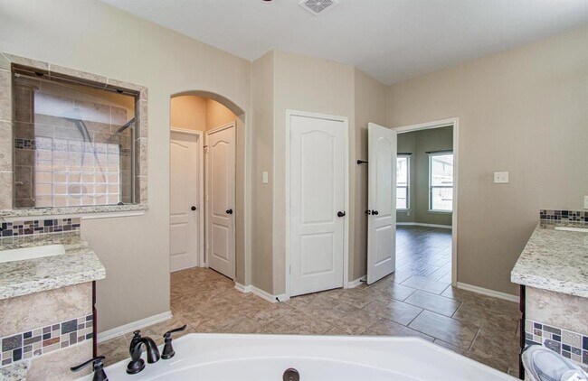 Building Photo - 13719 Kingston River Ln