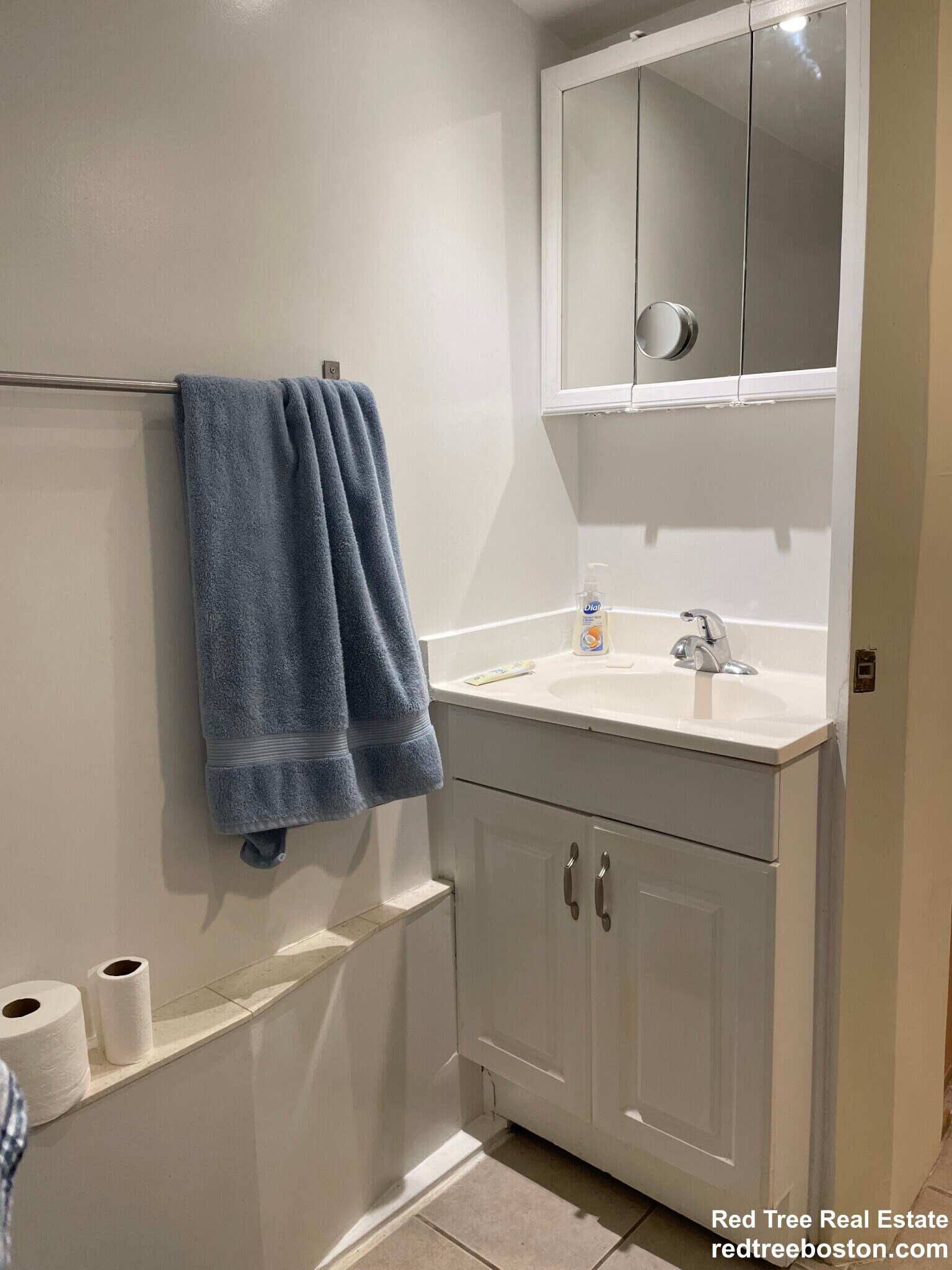 Building Photo - 8 Fulkerson St