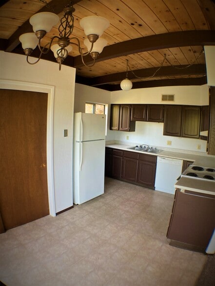 Building Photo - 506 Herrick Ave