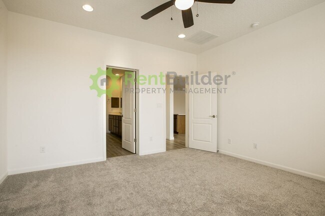 Building Photo - CALL US TODAY AT (505) 808-6467 TO SCHEDUL...