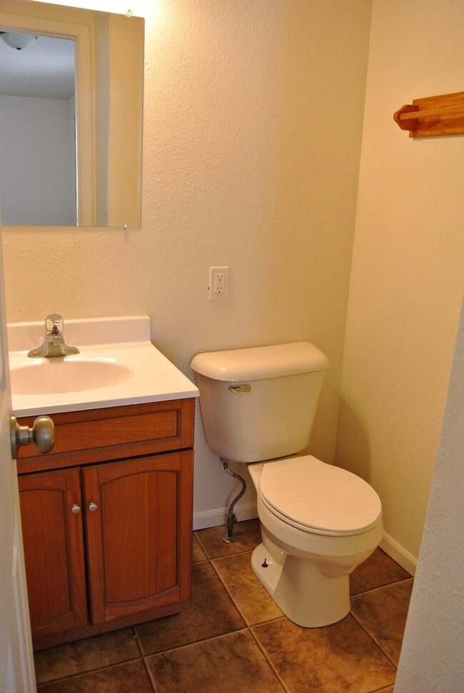 Building Photo - 1510 1st Ave SE