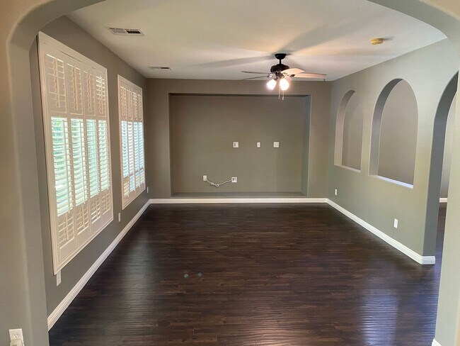 Building Photo - Pool!!! Spa!!! Summerlin!!! Gated!!! Park!! Mature lush landscape in back yard!! Synthetic Grass!...