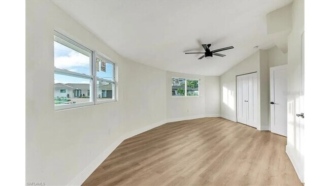 Building Photo - 190 Tarpon Rd