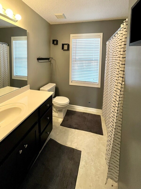 Building Photo - 2024 Capstone Ct