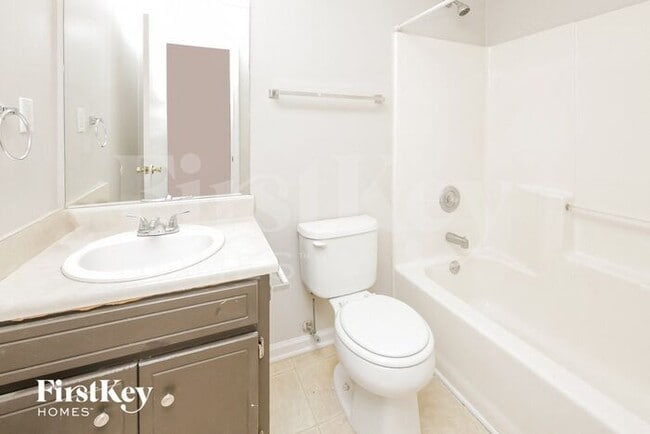 Building Photo - 362 Fieldgreen Dr