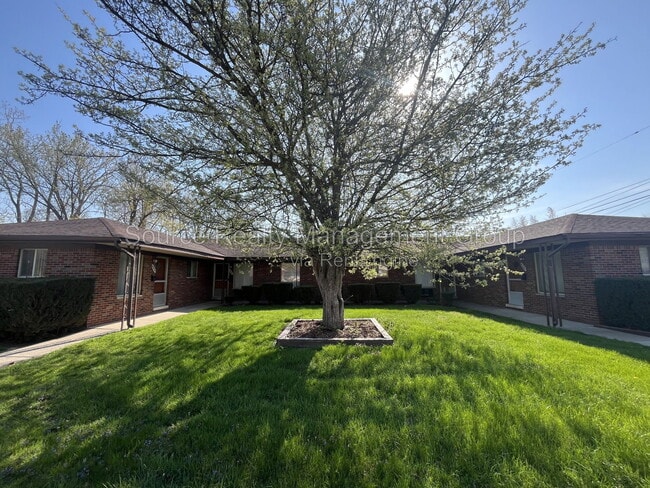 Building Photo - 4083 Hazel Ave