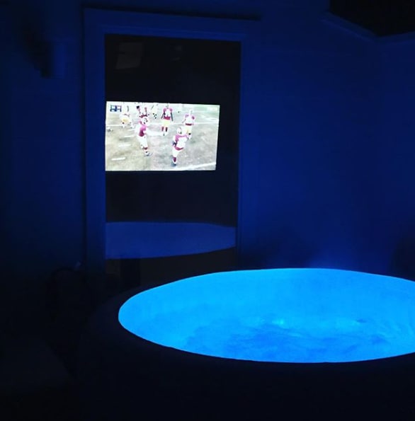 Hot tub on Rooftop deck - 2606 Wilson St
