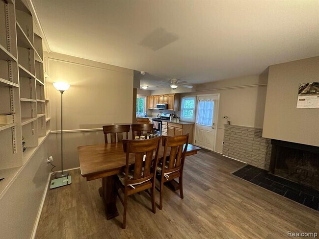 Building Photo - 22734 Chestnut Tree