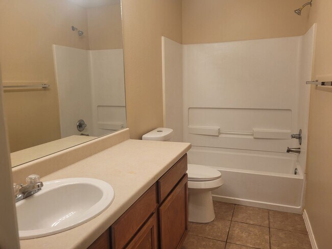 Building Photo - 10818 Mathom Landing