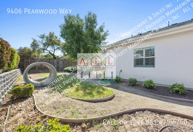Building Photo - 9406 Pearwood Way