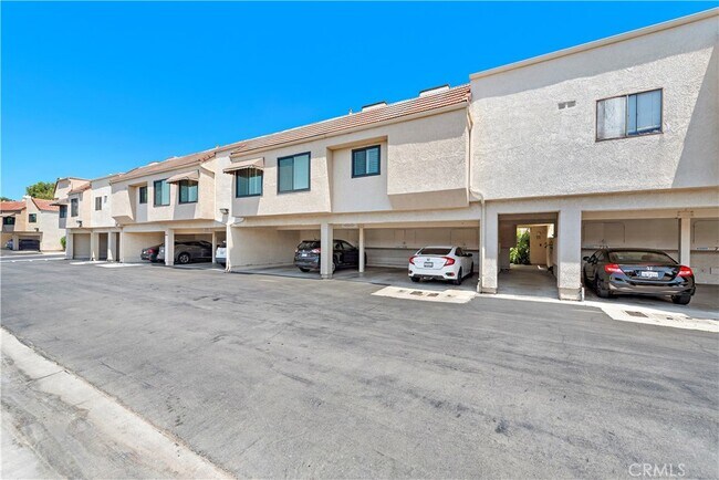 Building Photo - 81 Pearl-