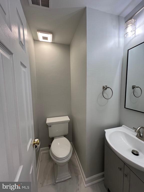 Building Photo - 4131 Bancroft Ln