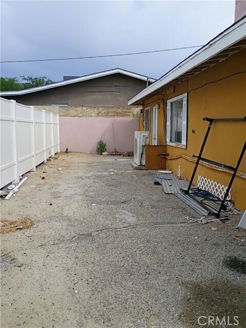 Building Photo - 12873 Cactus Dr