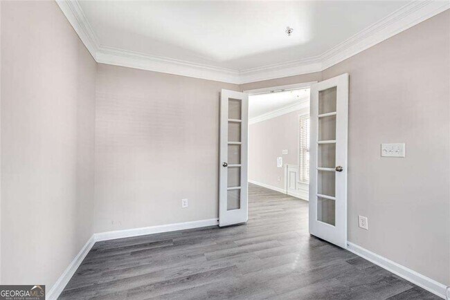 Building Photo - 268 Balaban Cir